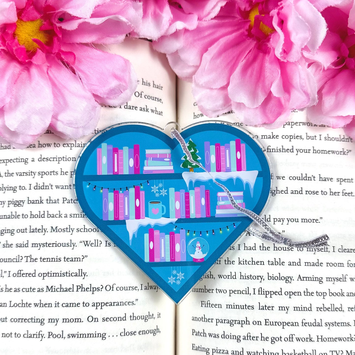 Winter Bookshelf Ornament