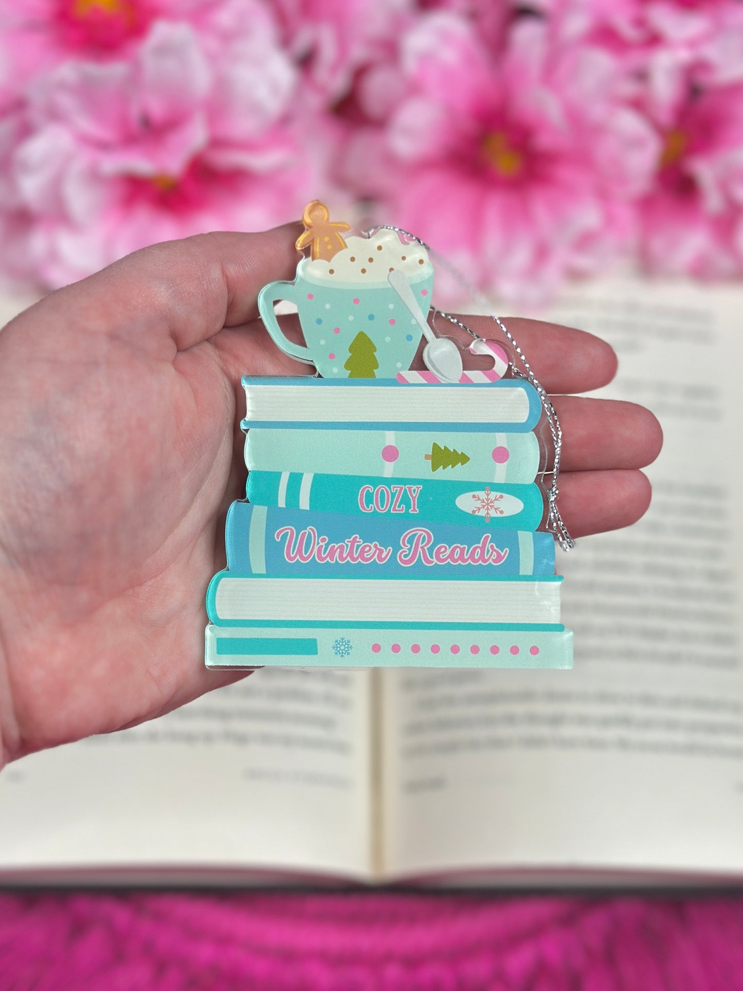 Cozy Winter Reads Ornament