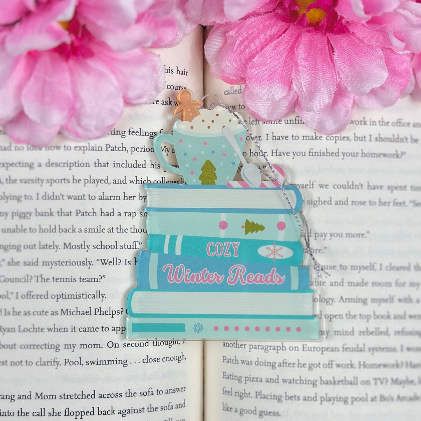 Cozy Winter Reads Ornament