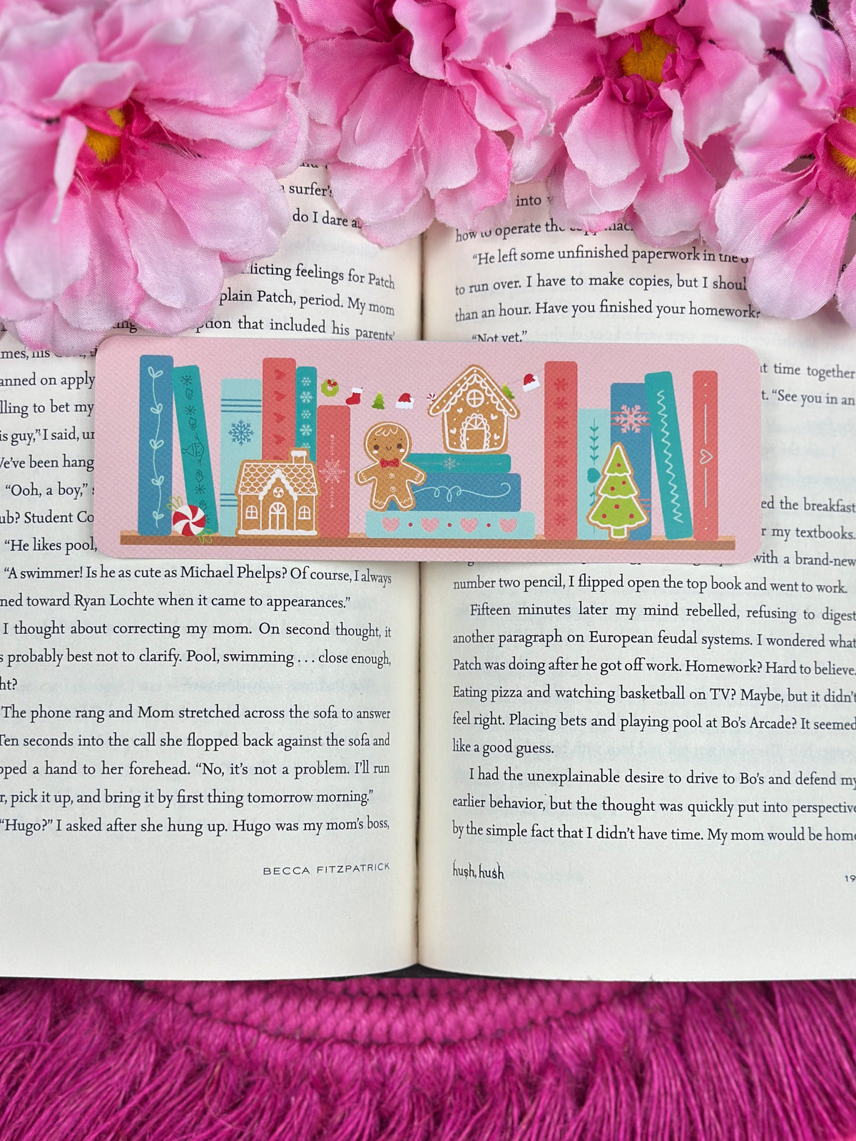 Gingerbread Bookshelf Bookmark
