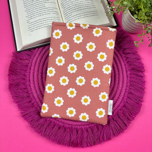 White Daisy Book Sleeve