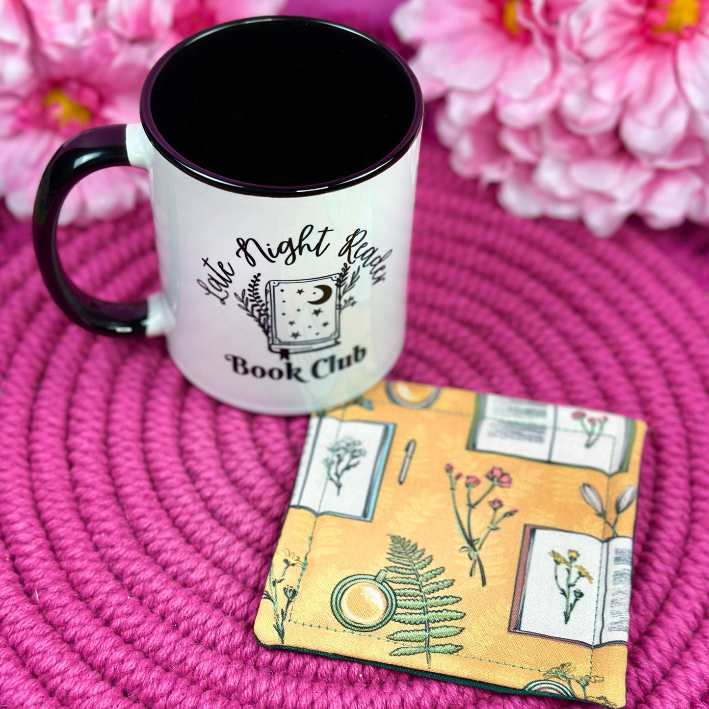 Books & Plants Mug Rug